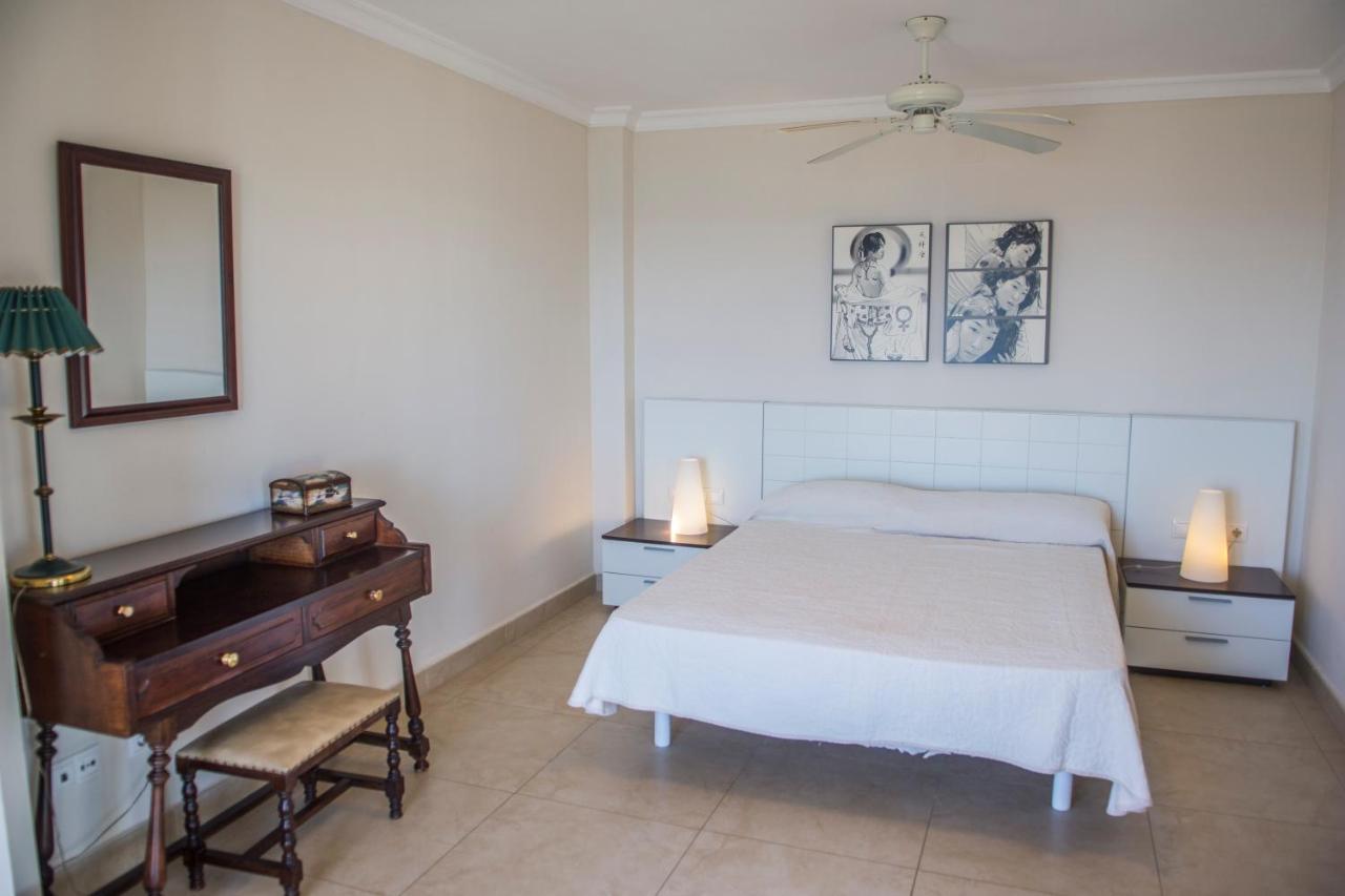 Hamilton Court Aparthotel Santo Tomás Екстериор снимка