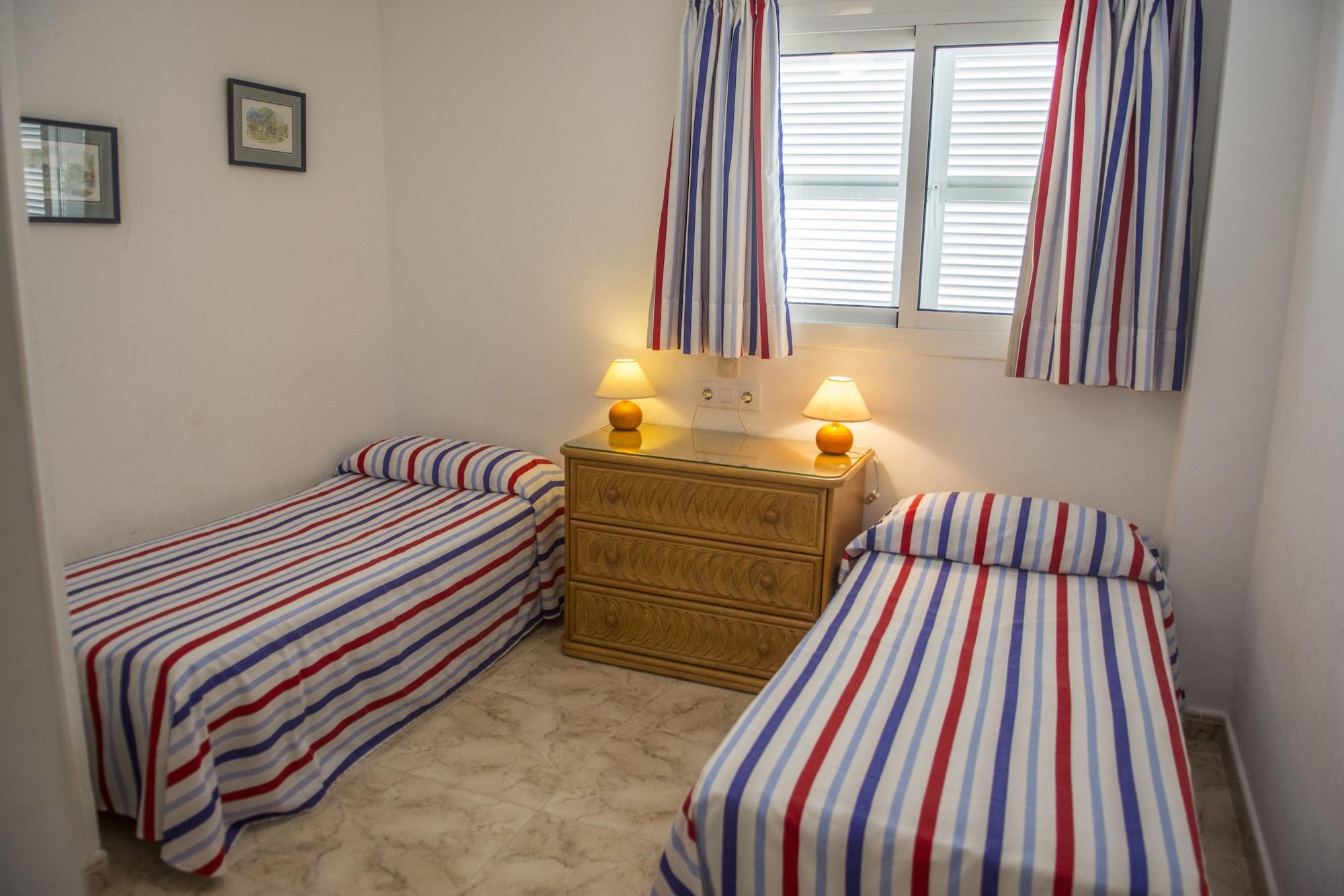 Hamilton Court Aparthotel Santo Tomás Екстериор снимка