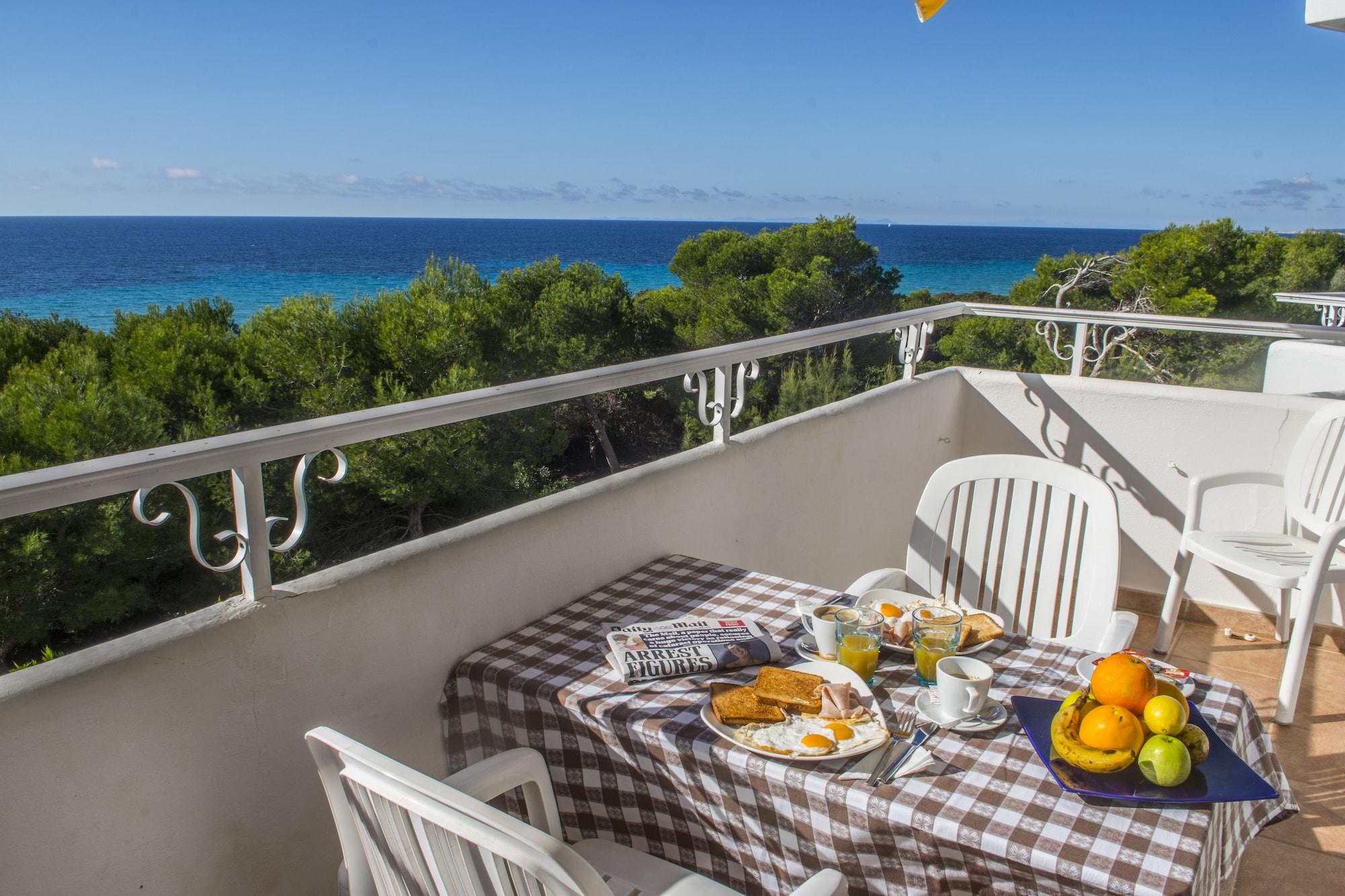 Hamilton Court Aparthotel Santo Tomás Екстериор снимка