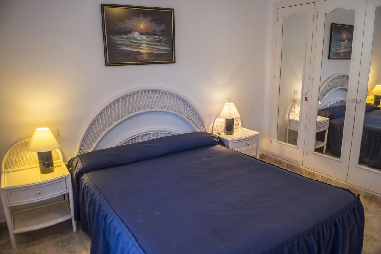 Hamilton Court Aparthotel Santo Tomás Екстериор снимка