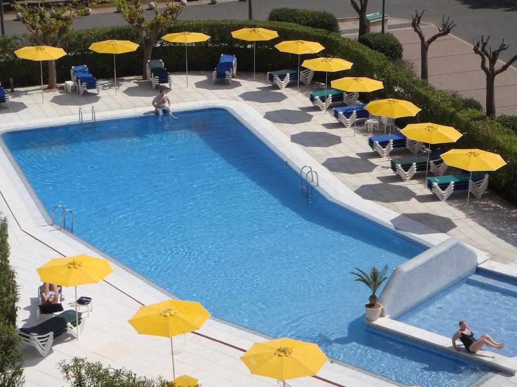 Hamilton Court Aparthotel Santo Tomás Екстериор снимка